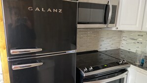 1 Schlafzimmer, laptopgeeigneter Arbeitsplatz, kostenloses WLAN