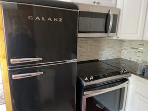 1 bedroom, laptop workspace, free WiFi, bed sheets