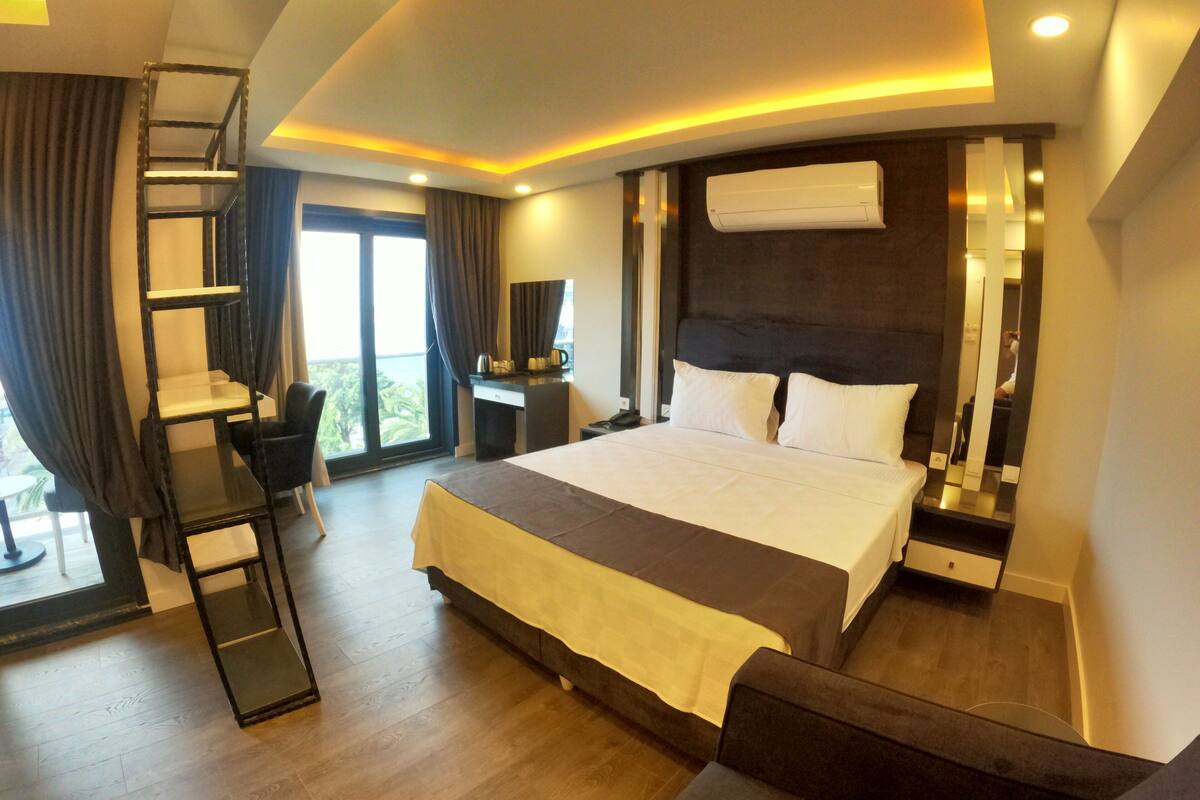 Ropa de cama de alta calidad, minibar, escritorio y wifi gratis
