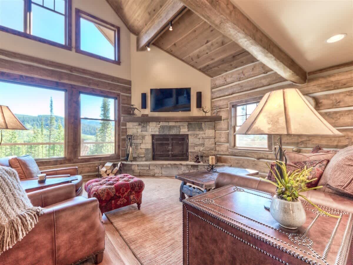 TV, fireplace, stereo, offices