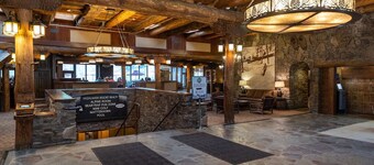 Mountain top spacious townhome in 7 Springs Southwind