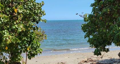 Bayfront Villas and Apt