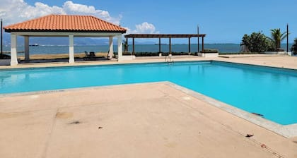 Bayfront Villas and Apt