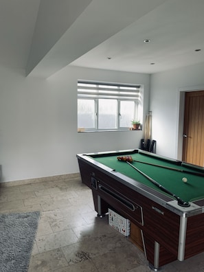 Games room - Elmside, The New Forest Retreat  (Southampton)