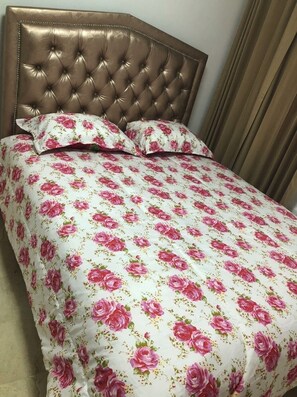 3 Schlafzimmer, Bügeleisen/Bügelbrett, kostenloses WLAN, Bettwäsche