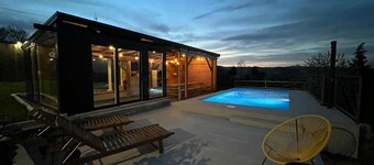 Holiday home David - private heathed pool