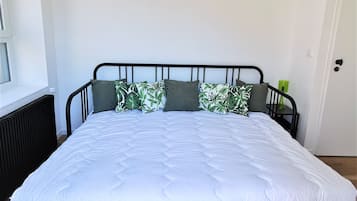 2 bedrooms, soundproofing, iron/ironing board, travel crib