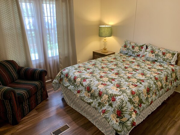 3 bedrooms, desk, travel crib, free WiFi