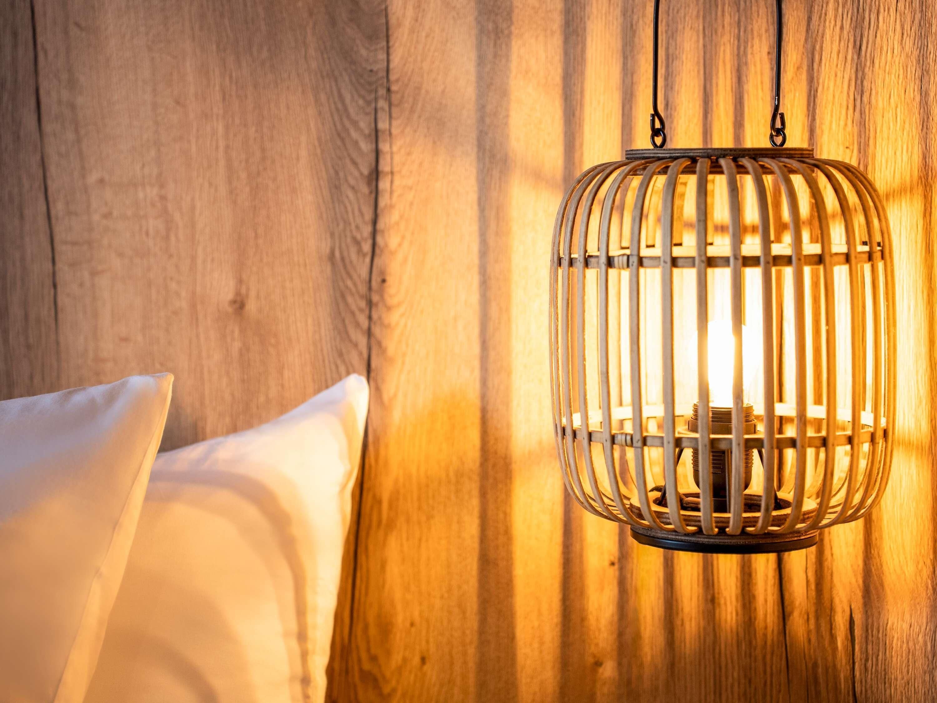 desk, laptop workspace, soundproofing, free wifi