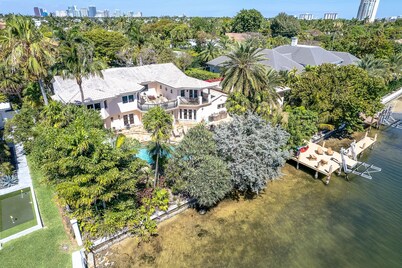 “Come On and Get Happy” in Fort Lauderdale