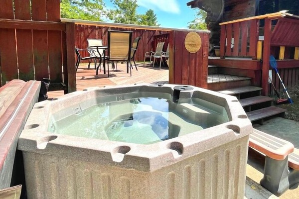 Enjoy a relaxing day in the hot tub! Our cabin is near Cape!