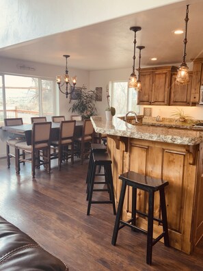 تناول الطعام