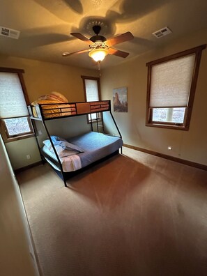 3 Schlafzimmer, WLAN, Bettwäsche