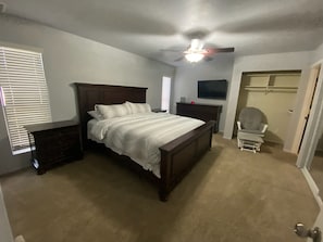3 bedrooms, travel crib, free WiFi, bed sheets