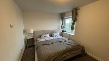5 bedrooms
