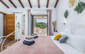 3 quartos, cofres nos quartos, berço de viagem, Wi-Fi de cortesia