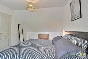 2 多间卧室、熨斗/熨衣板、免费 WiFi、床单