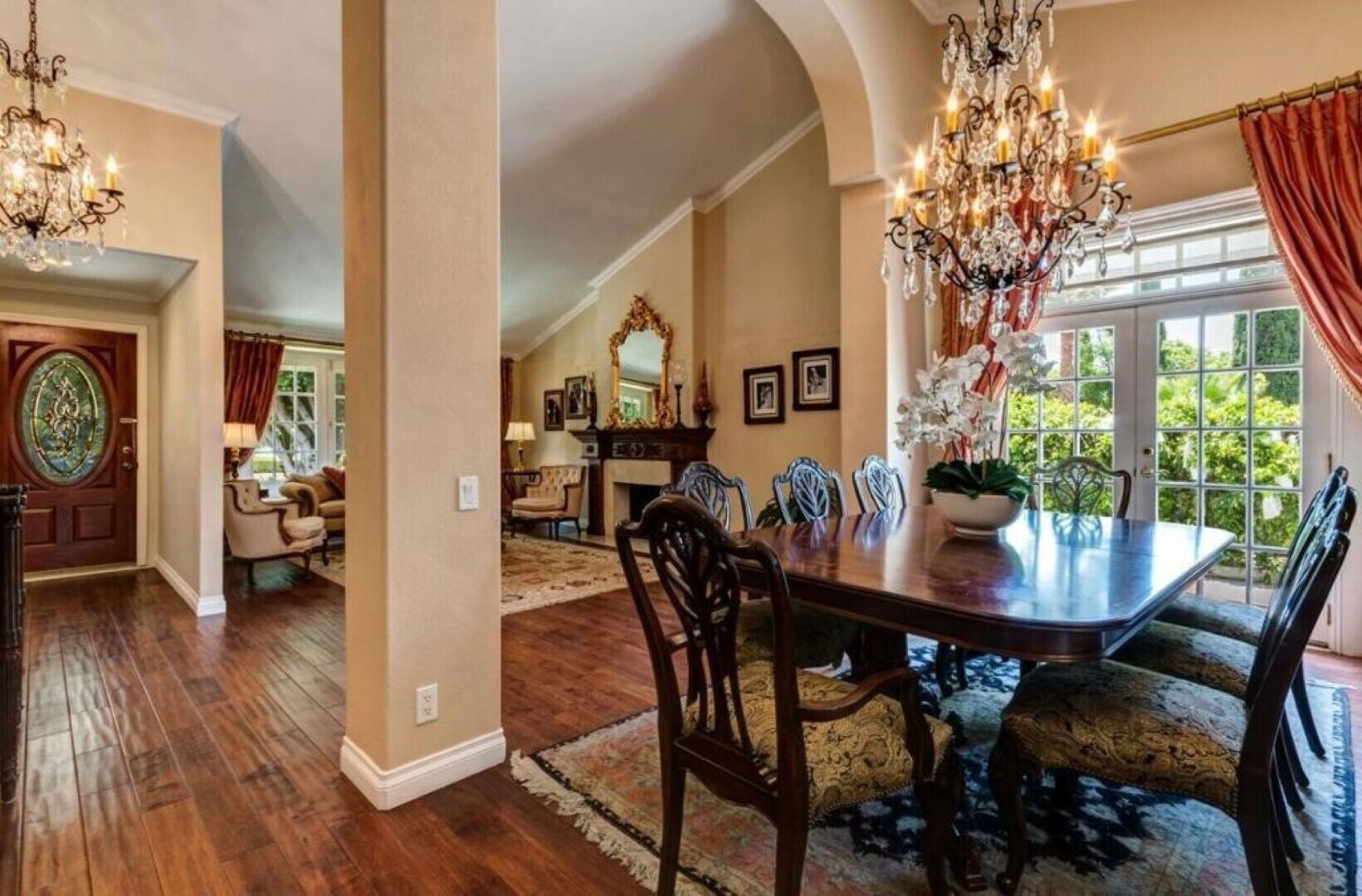 Comfortable and spacious one story resort style house