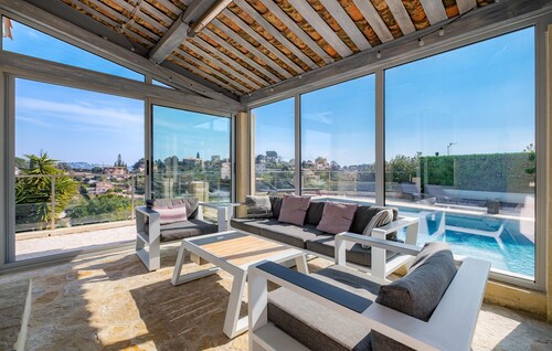 Lovely home in Saint-Laurent-du-Var