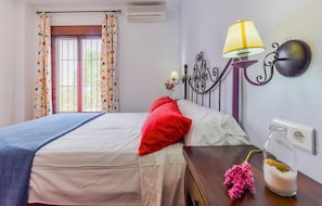 2 bedrooms, free WiFi, bed sheets