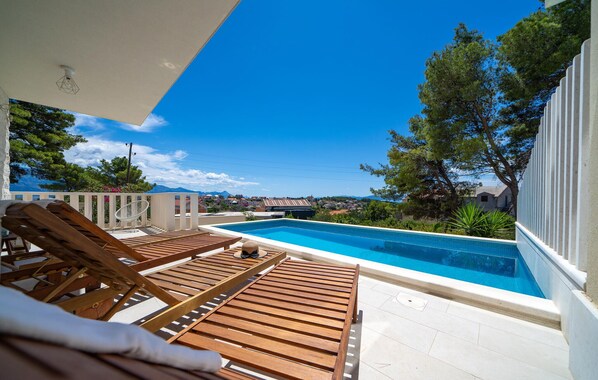 Outdoor pool, a heated pool