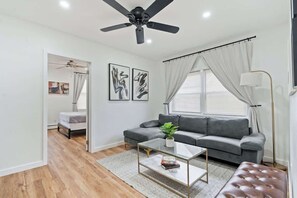 Télévision, espaces bureaux