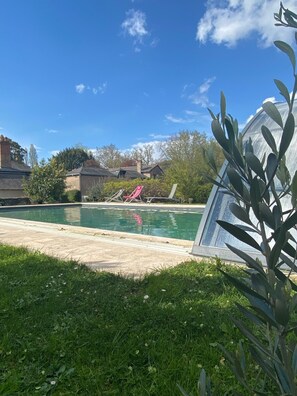 Innenpool, Außenpool