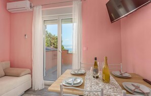 Interior - Amazing apartment in Opric with house sea view (Opric)