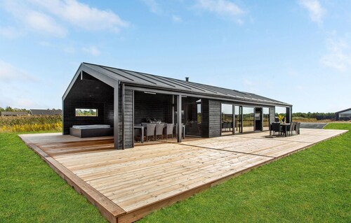 Stunning home in Jerup with WiFi