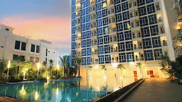 Indoor pool, outdoor pool