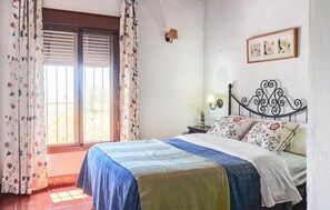 1 chambre, accès au Wi-Fi (inclus), literie fournie