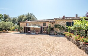 Exterior - Amazing home in Siena with WiFi (Siena)