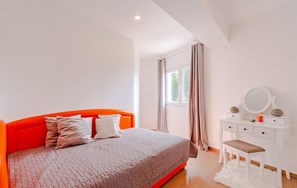 3 chambres, coffres-forts dans les chambres, Wi-Fi gratuit