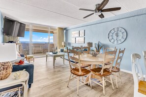 Smart TV, DVD player