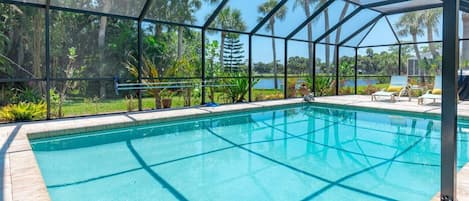 Beheizter Pool