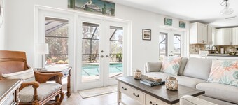 Nature's Splendor! Lovely Setting.