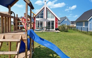 Children's area - 2 bedroom nice home in Zerpenschleuse (Zerpenschleuse)