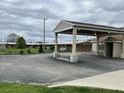 Town & Country Motel