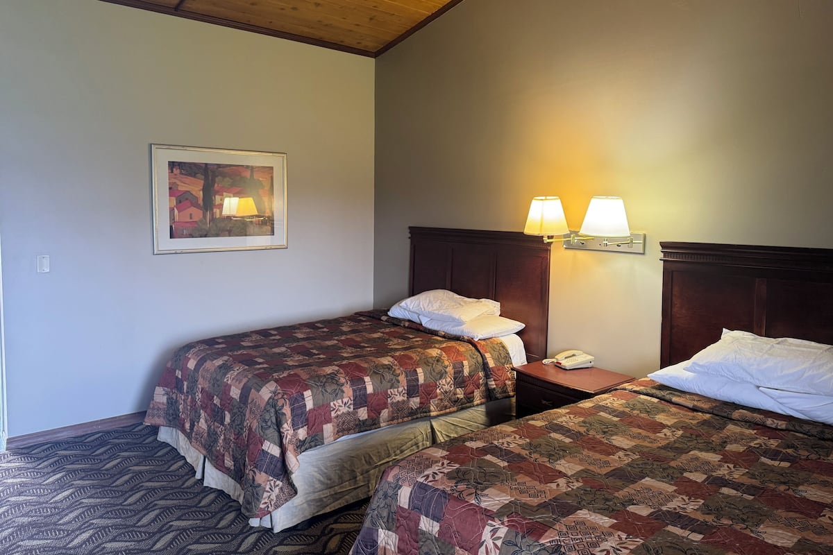 Chambre Standard, 2 grands lits