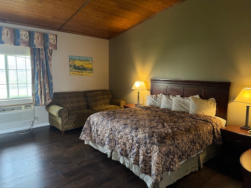 Town & Country Motel