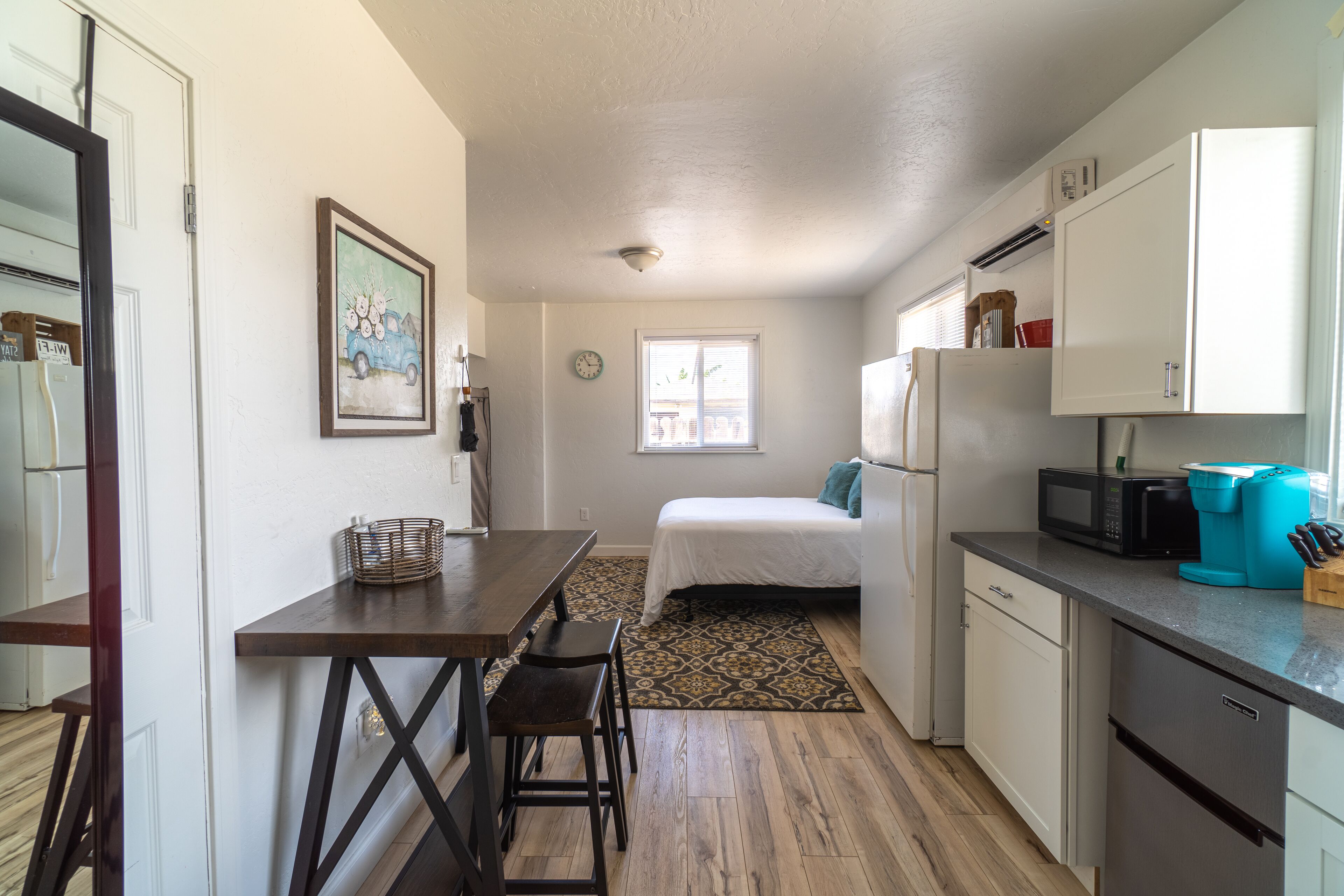 Clovis Studio Perfect for 30+ Day Stays! 