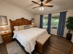 3 bedrooms, iron/ironing board, free WiFi, bed sheets