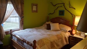 2 bedrooms, WiFi, bed sheets - Onset Beach, steps to Broad Cove with private beach. (Wareham)