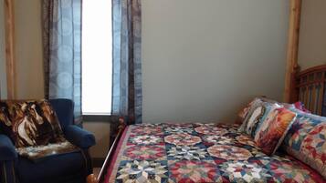 1 dormitorio, tabla de planchar con plancha, wifi y ropa de cama