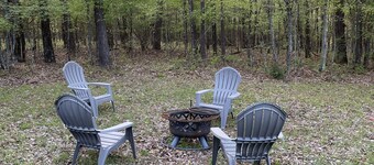 Cozy Cottage by Marina & Trails. Quiet and Serene!