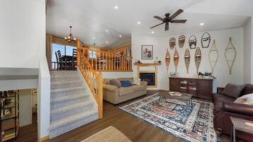 Smart TV, chimenea, videojuegos, reproductor de DVD