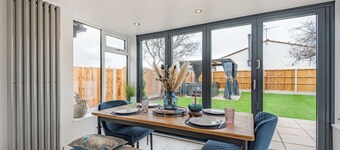 Stunning Cottage with hot tub, North Wales Coast