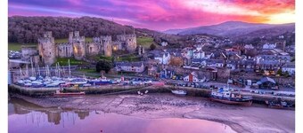 Stunning Cottage with hot tub, North Wales Coast