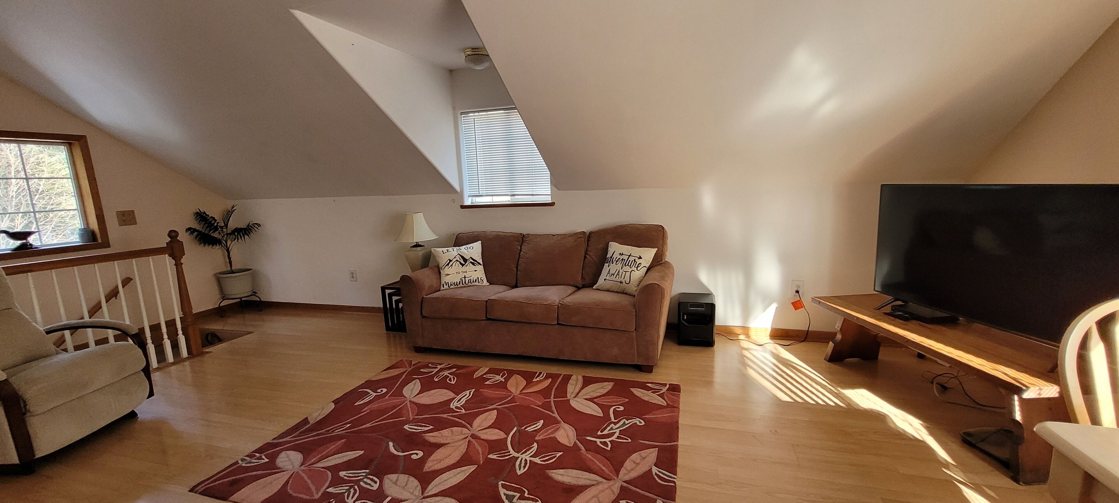 Quiet House near creek located 13 minutes from Seward