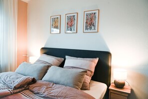 2 Schlafzimmer, Bügeleisen/Bügelbrett, Reisekinderbett, kostenloses WLAN